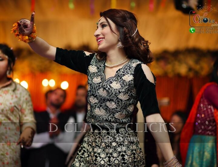 candid, dancing shot, professional photographers, wedding videographers